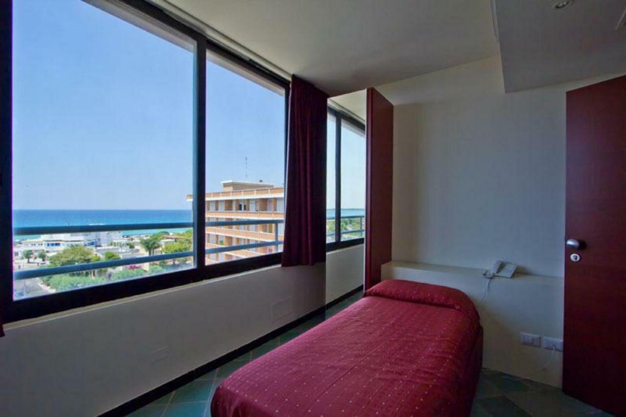 Hotel Baia Verde Gallipoli Buitenkant foto